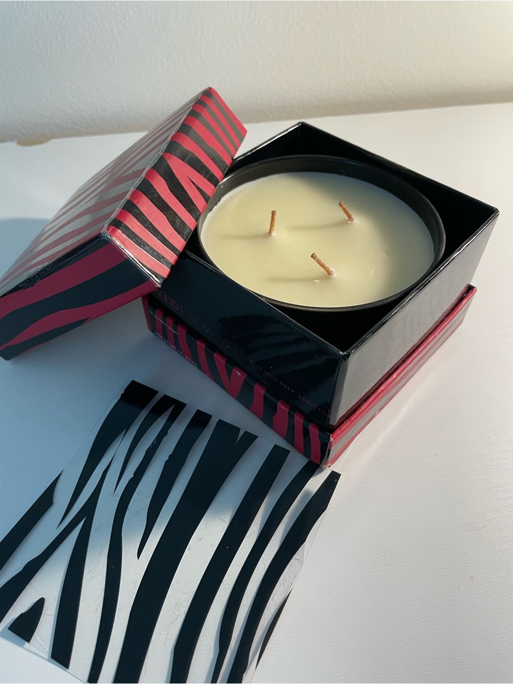 Victoria Secret- Vintage Mood Candle